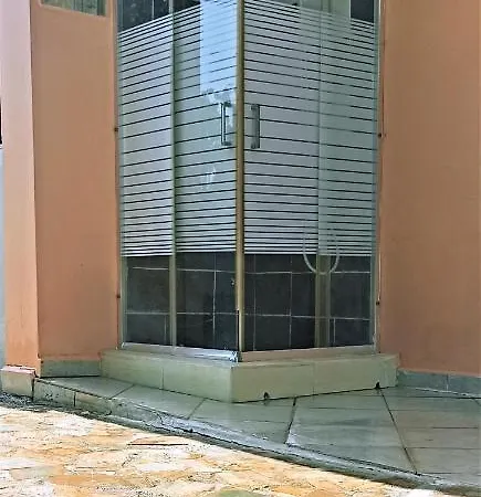 Dina Villa
